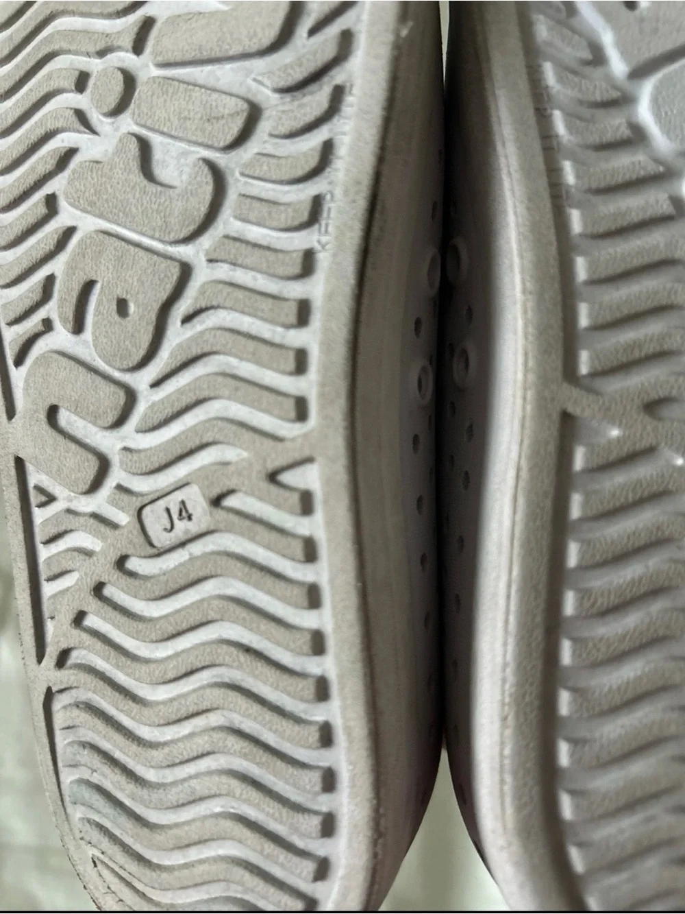 Native Jefferson Slip-On Shoes in White with Green Side Panels, J4